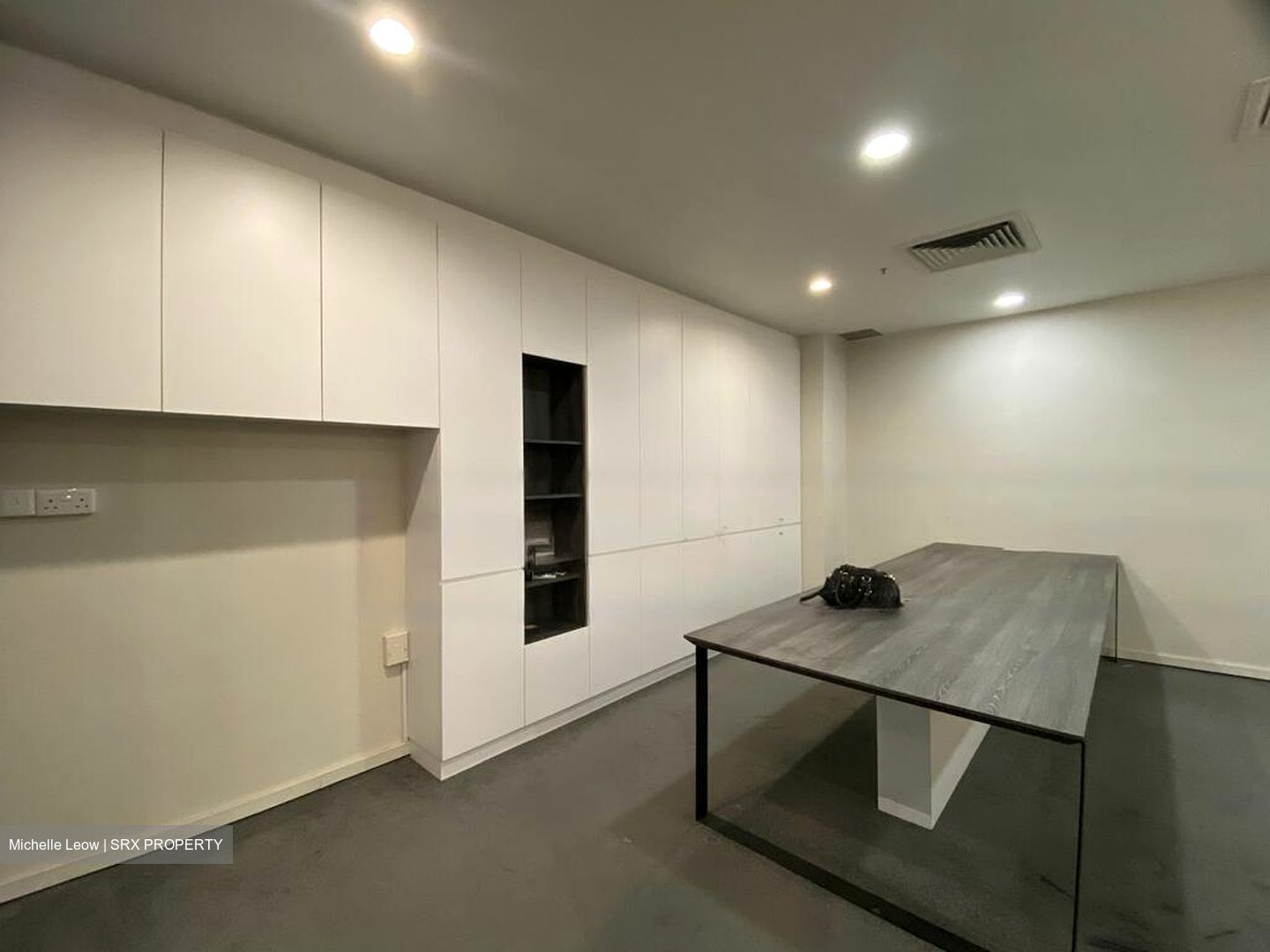 Parklane Shopping Mall (D7), Office #454240941